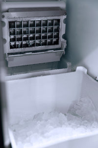 Summerset 15" UL Outdoor Rated Ice Maker with Stainless Steel Door - 50 lb. Capacity