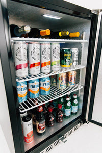 Summerset 24" 5.3 Cu. Ft. Outdoor Rated Refrigerator - Right Hinge