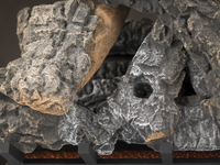 18" Canyon Timbers Vented Gas Log Set | Hargrove — close-up bark and ember detail
