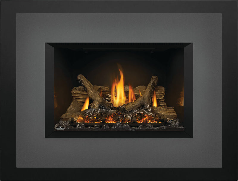 Napoleon Oakville X3 gas insert product shot with charcoal large faceplate