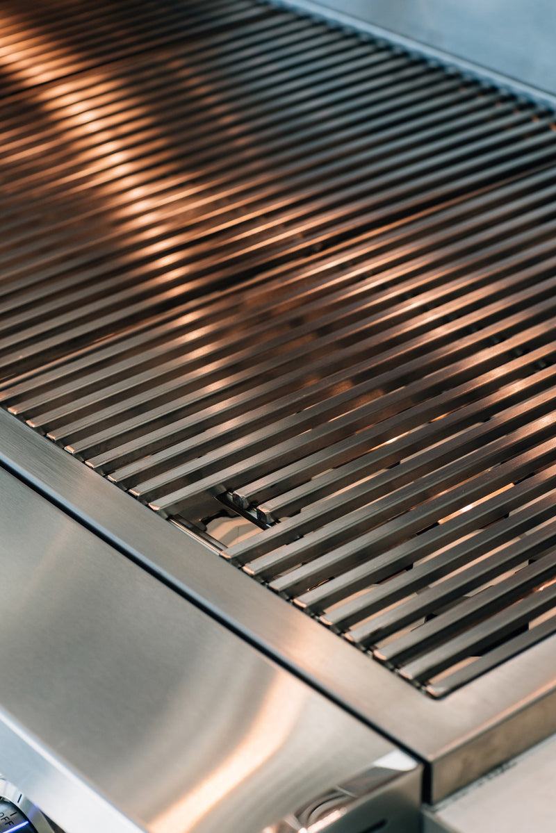 Estate Freedom - 36" Gas Grill — detail view