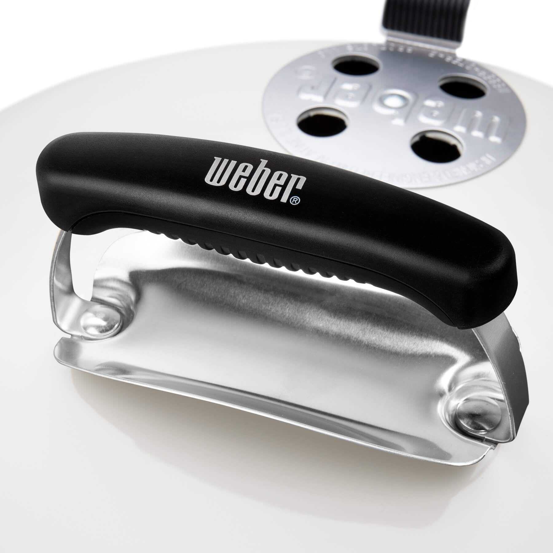 Master-Touch Charcoal Grill 22" - Ivory - ExceptionalFire