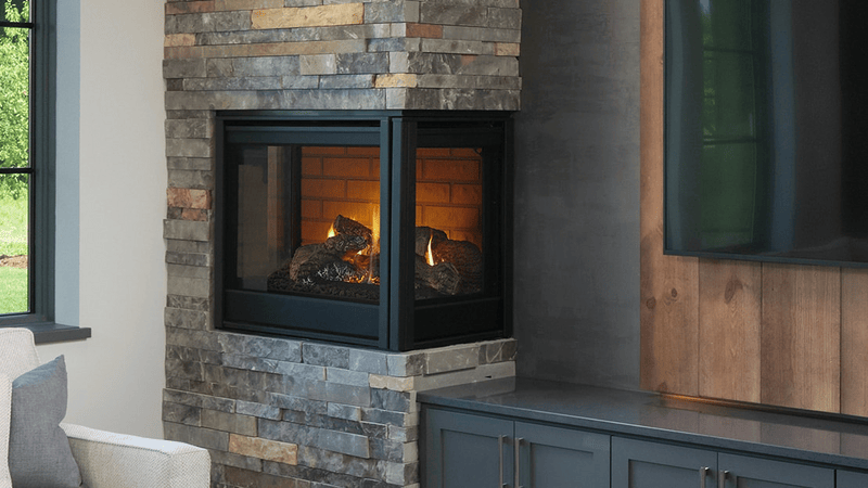 Majestic Corner Series 36 direct vent gas fireplace product shot